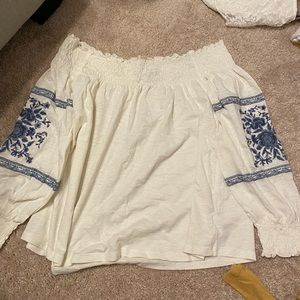 American Eagle off the shoulder blouse